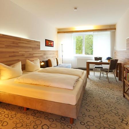 Petul Apart Hotel Am Ruhrbogen Bochum Bagian luar foto