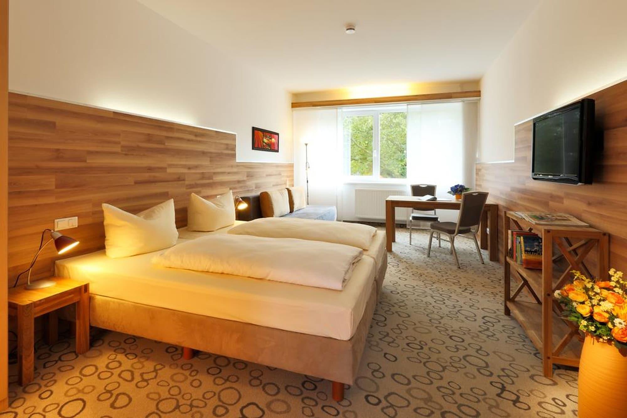 Petul Apart Hotel Am Ruhrbogen Bochum Bagian luar foto