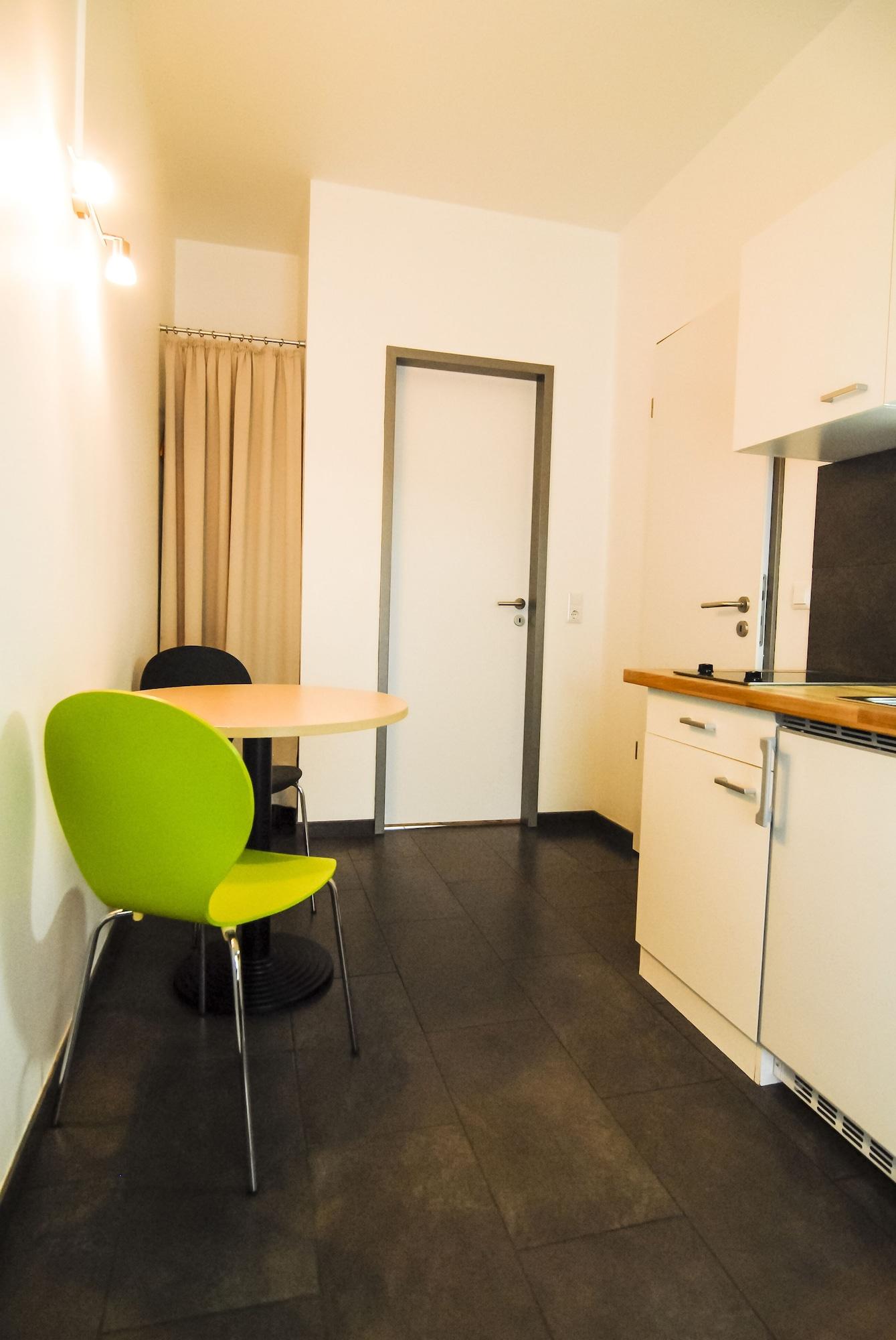 Petul Apart Hotel Am Ruhrbogen Bochum Bagian luar foto