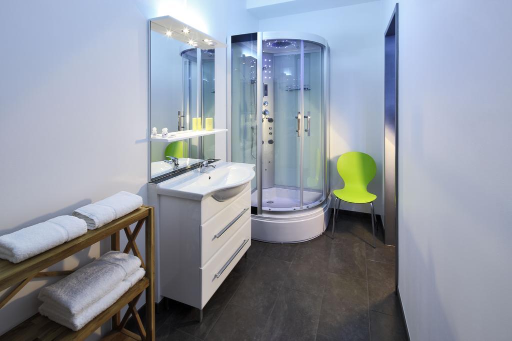 Petul Apart Hotel Am Ruhrbogen Bochum Bagian luar foto