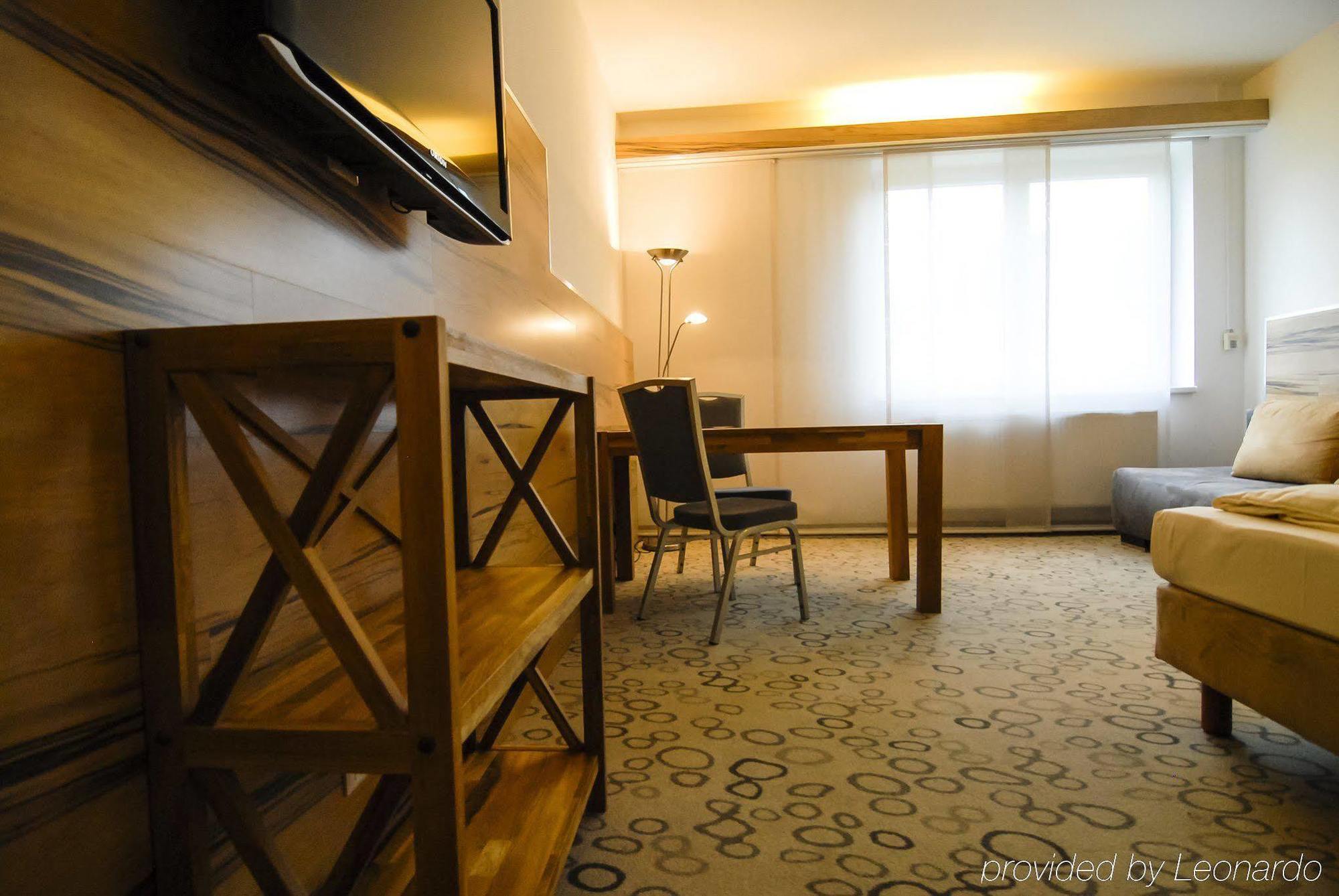 Petul Apart Hotel Am Ruhrbogen Bochum Bagian luar foto