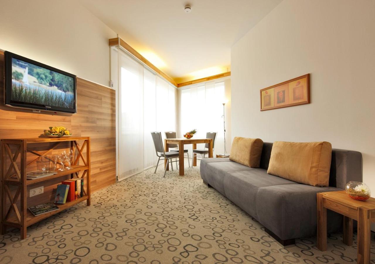 Petul Apart Hotel Am Ruhrbogen Bochum Bagian luar foto